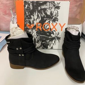 Roxy Boots Size 7
